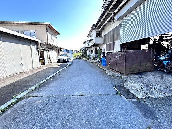 【前面道路】西側