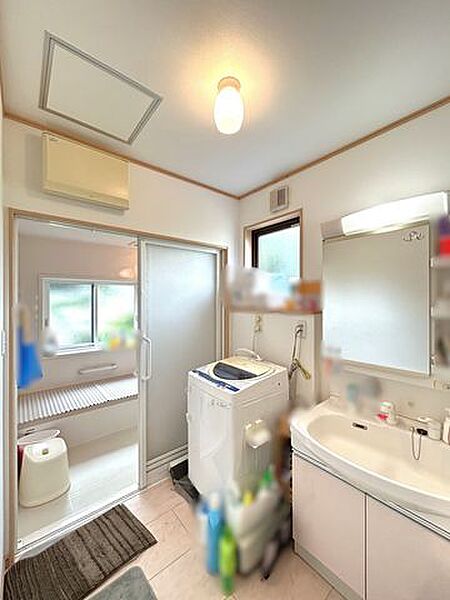 【洗面室】