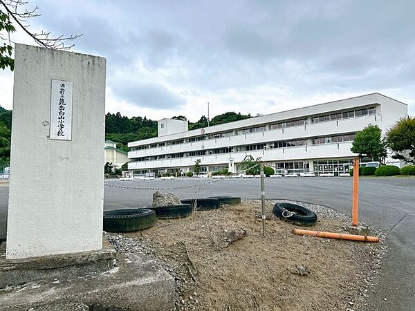 【周辺環境/小学校】涌谷町立箟岳白山小学校まで2198ｍ（徒歩28分、車5分）