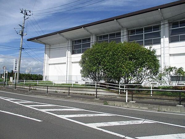 美里町立小牛田小学校 徒歩19分。 1520m