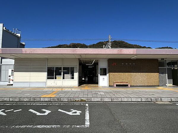 徒歩11分。新蒲原駅(JR東海 東海道本線) 830m