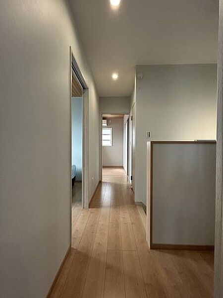 【2F廊下】各部屋への動線もスムーズです。