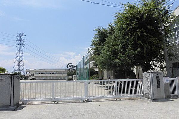 【周辺環境/小学校】笛吹市立富士見小学校まで850ｍ（徒歩11分）
