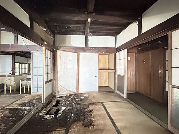 【和室3約4.5帖】
