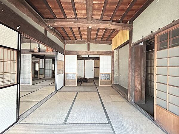 【和室1約6帖】