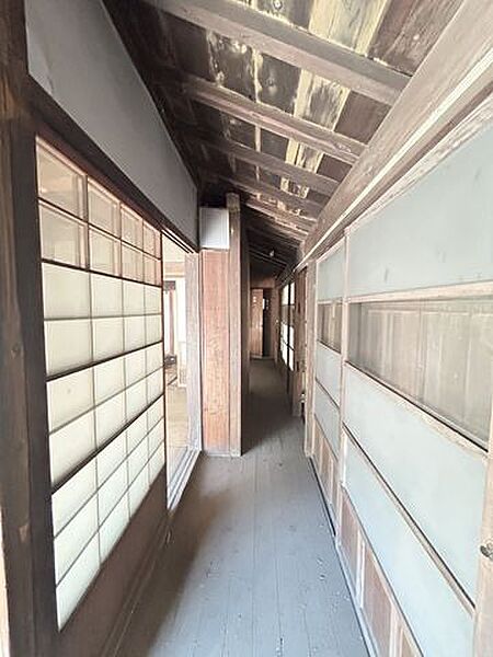 【廊下】