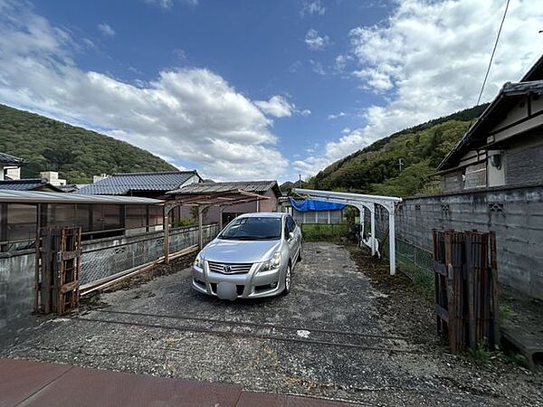 駐車場を拡大表示