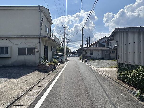 【南側前面道路】
