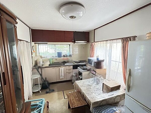 【7.5帖ダイニング】