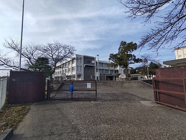 津山市立津山西中学校 徒歩41分。 3246m