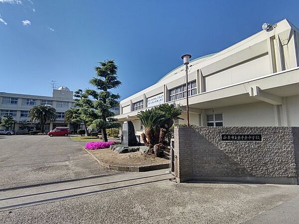西条市立東予東中学校 徒歩21分。 1630m