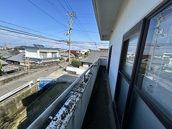 ローソン土居インター店 【バルコニー】晴れた日には、気持ちの良い眺めが広がります。 400m