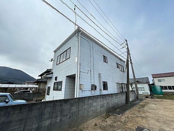 【外観】東側からみた外観。