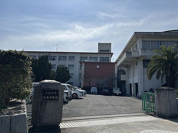 今治市立近見中学校 徒歩21分。 1630m