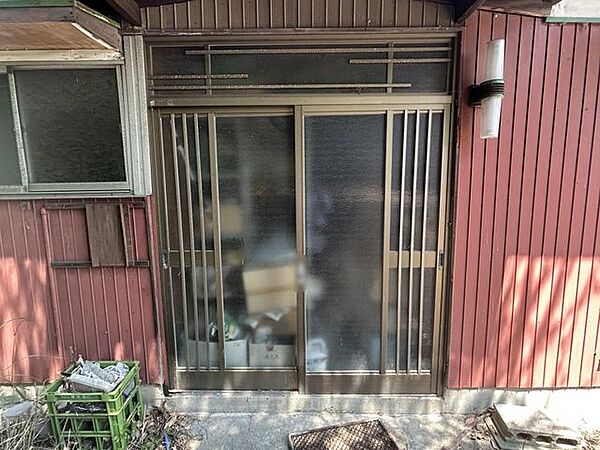 【玄関外観】