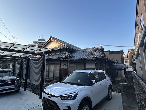 外観：338000054094