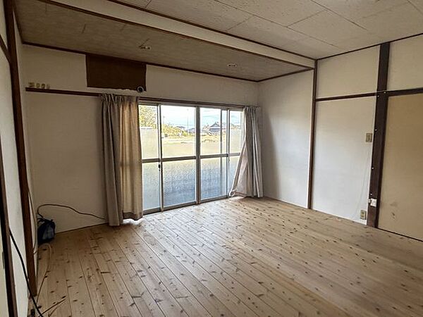 洋室を拡大表示