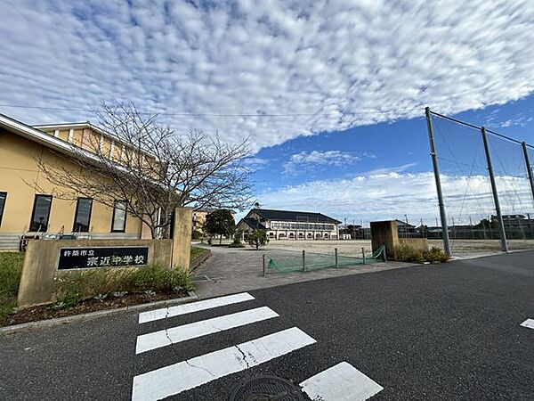 杵築市立宗近中学校 徒歩32分。 2550m