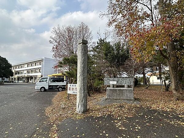 【周辺環境/小学校】国東小学校まで1.7km(徒歩約25分)