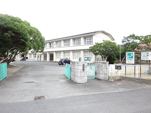 【周辺環境/中学校】中津市立城北中学校まで約800m（徒歩10分）