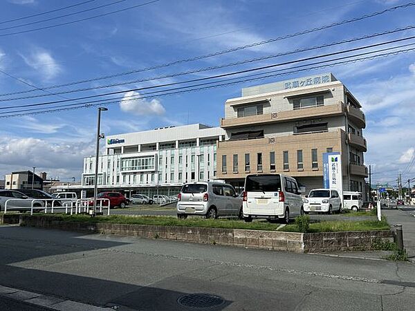 徒歩10分。田中会武蔵ケ丘病院 800m