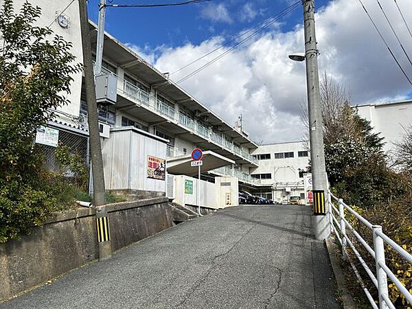 北九州市立大蔵中学校 徒歩9分。 650m