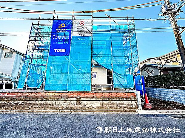 洗面台横にランドリーコーナーもゆったり。