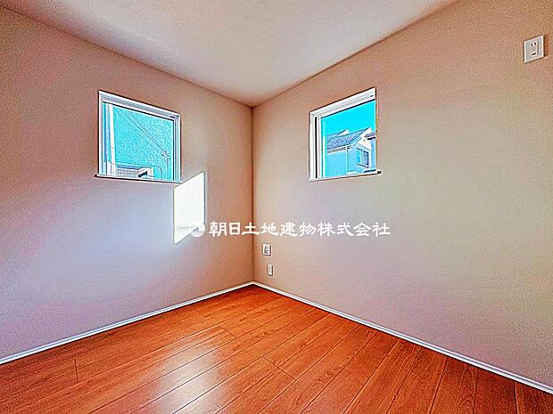 どこにいても明るさを感じられる、2面採光で風通しも良く心地良い暮らしができる住まい。