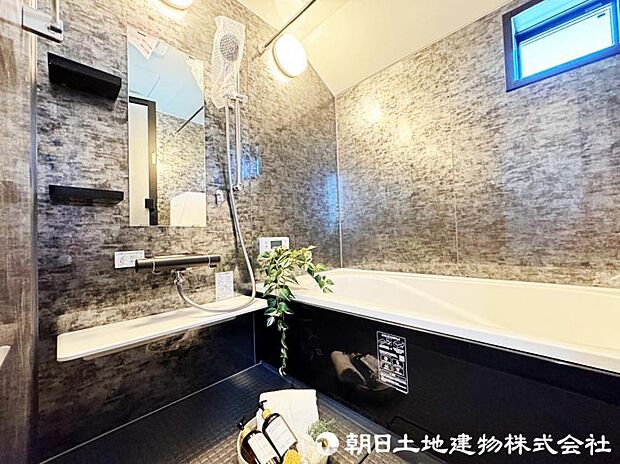 【バスルーム】一日の疲れを癒す浴室、より快適なバスタイムをお楽しみいただけます