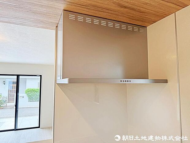 広い調理スペースが女性に人気のキッチンです