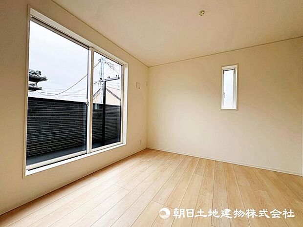 通風・採光を考慮した快適な住まいです。