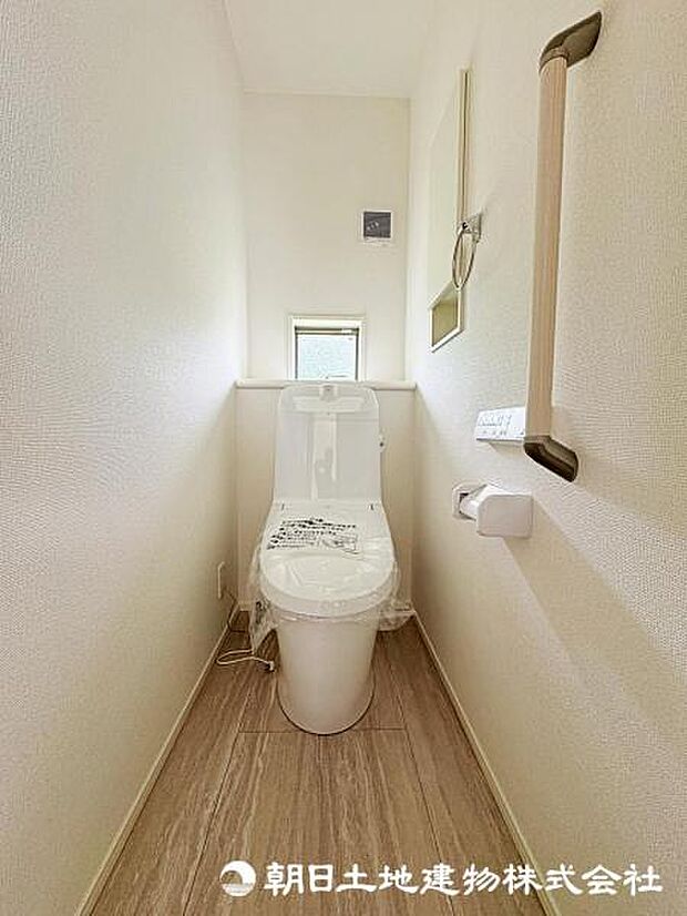 【トイレ】洗浄機能付きトイレは、便座の温かさと清潔感で、快適さを大幅に向上させてくれます