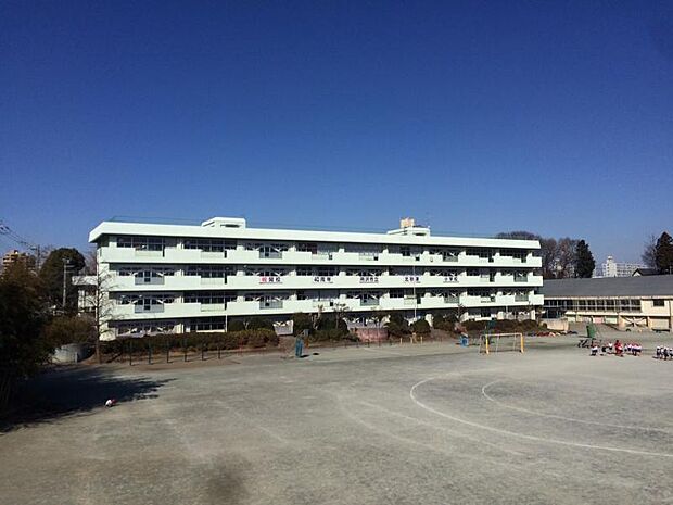 所沢市立北秋津小学校　758ｍ