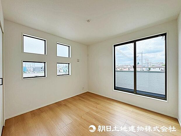 【洋室】通風・採光を考慮した快適な住まいですね