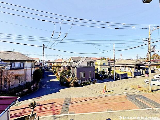 バルコニーからは解放感溢れる眺望です。