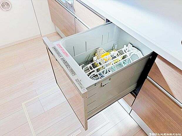 後片付けもラクラクな食洗機付。環境にも奥様の手にも優しいですね。