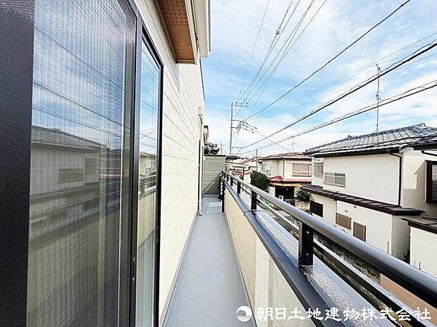 お布団やシーツも1回でまとめて干せます。