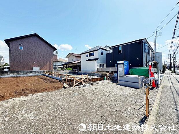 ゆとりの4LDK+駐車2台可能な敷地設計