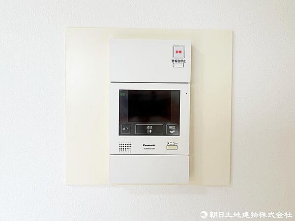 お子様のお留守番にも安心、訪問者を確認できるＴＶモニター付インターホン
