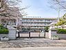 周辺：所沢市立安松中学校まで徒歩8分　595ｍ！安全で安心な通学環境。落ち着いた周辺で子育ても快適です。