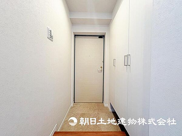 玄関を拡大表示