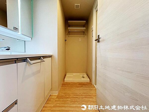 洗面台横にランドリーコーナー