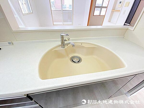 使い勝手の良い広々シンク