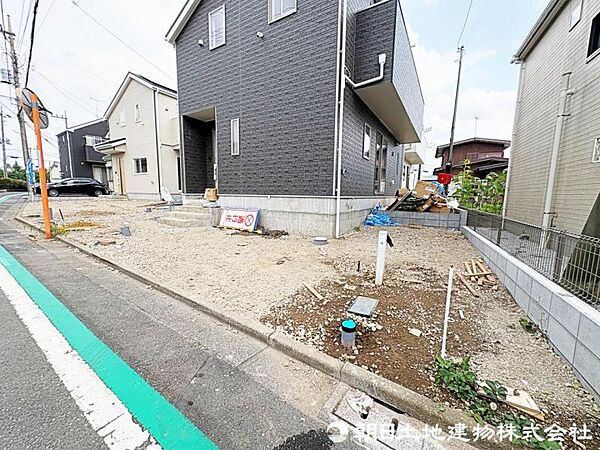【駐車場】雨の日でもラクラク移動、食料品や日用品のまとめ買いやベビーカーの出し入れもスムーズに。