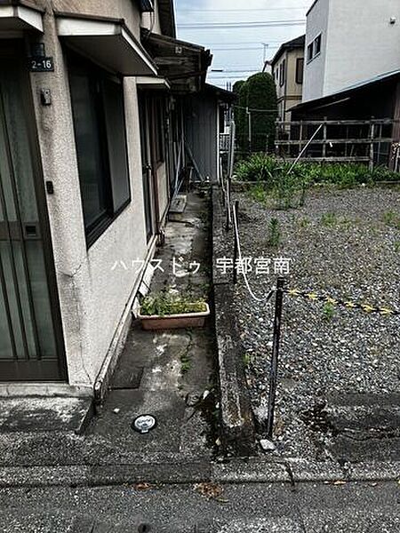 現地写真：外観【境界付近】
