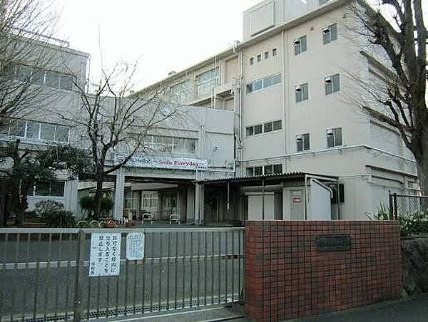 横浜市立瀬谷中学校 徒歩4分。 310m