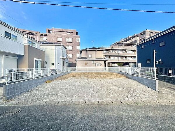 約38.1坪の使いやすい整形地。無駄のない敷地形状のため間取り設計がしやすく、ゆとりのあるお庭やカースペースも計画可能です。
