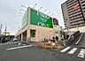 周辺：フードワン綱島店 徒歩3分。日々の買い物がスムーズになるだけでなく、食材の選択に安心感が得られ、ちょっとした日用品まで家計にうれしい環境が整っています。 240m