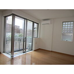 東京メトロ丸ノ内線 茗荷谷駅 徒歩6分の賃貸マンション 1階ワンルームのリビング/ダイニング