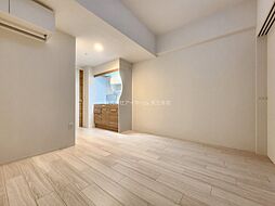 セレニテ夕陽丘エクラ 6階1DKのリビング/ダイニング